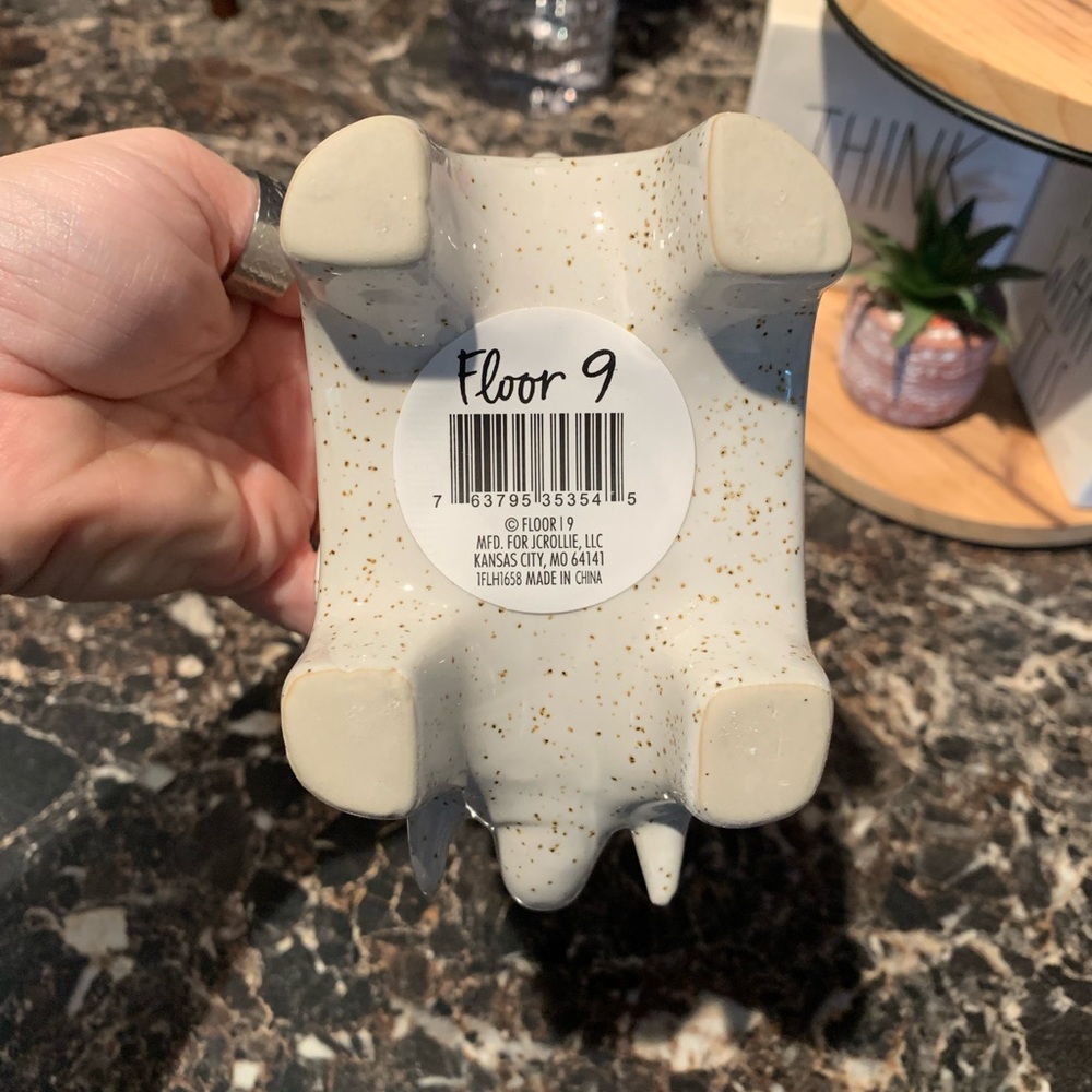 Adorable elephant 🐘 planter - Picture 4 of 4